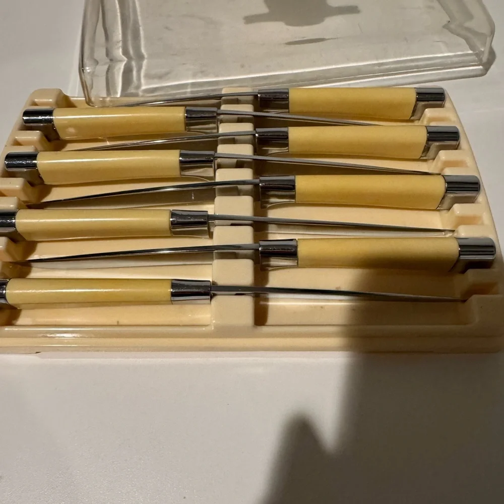 Set of 8, vintage, steak knives from Carvel Hall